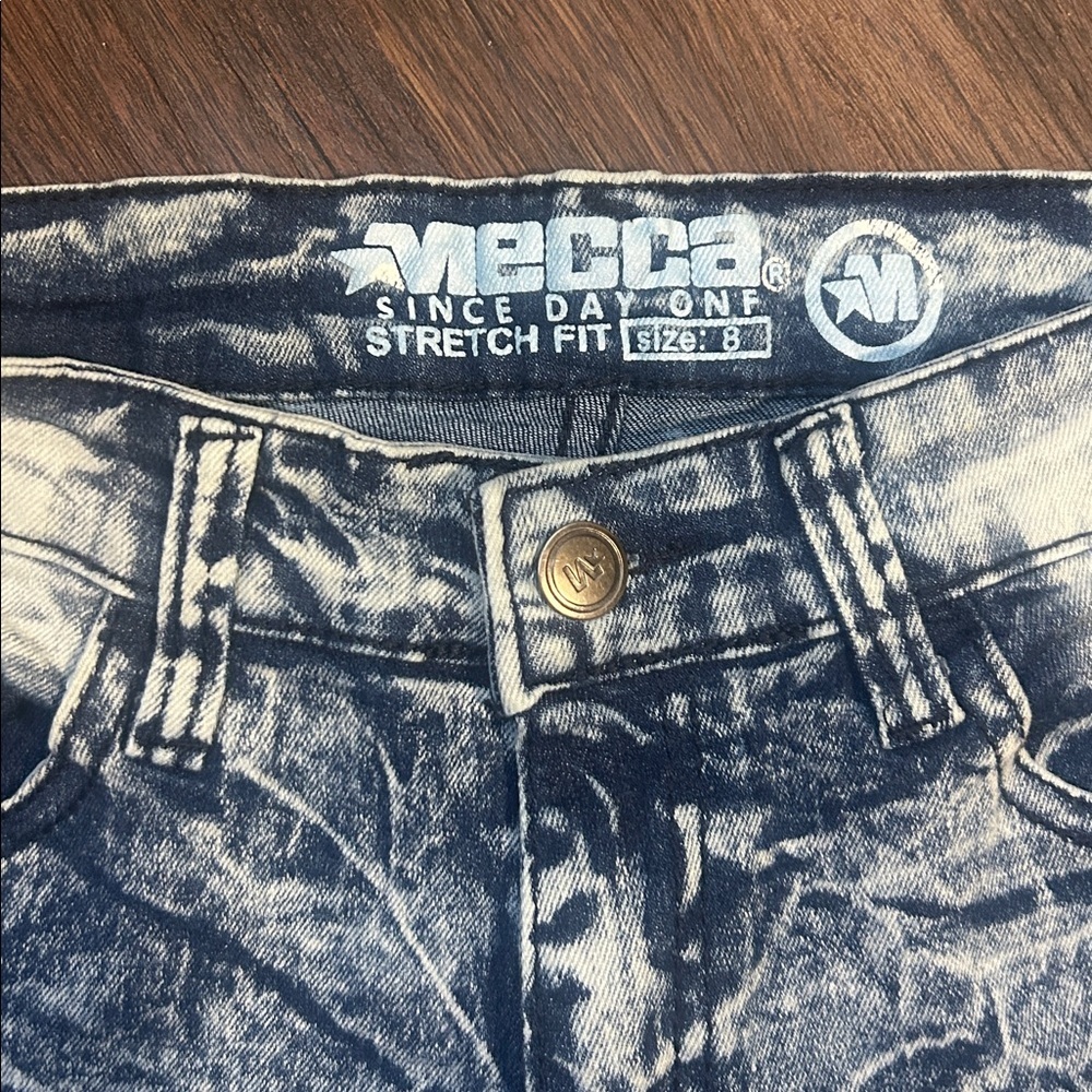 Mecca since day one stretch fit stone washed blue jean shorts size 8 - Picture 2 of 3